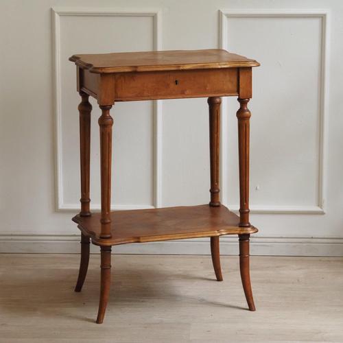 Dressing Table with Beveled Mirror For Sale - Image 17 of 17