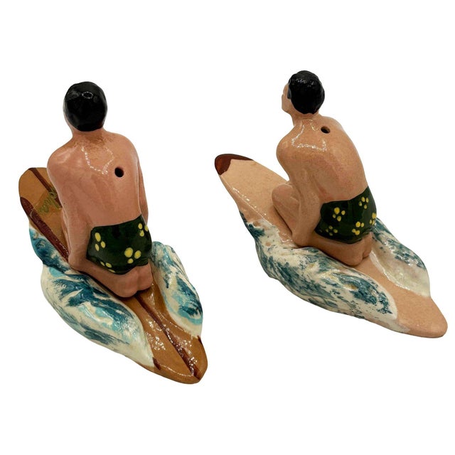 Rare 1951 Twin Surfer Ceramic Salt & Pepper Shaker Set by Herman's For Sale - Image 4 of 6