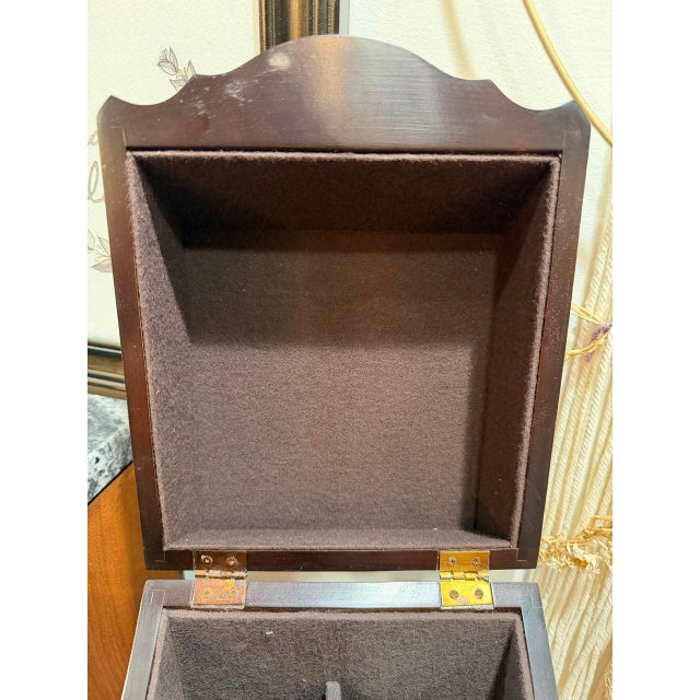 Early 19th Century Federal Style Inlaid Seashell Knife Box For Sale In Richmond - Image 6 of 11