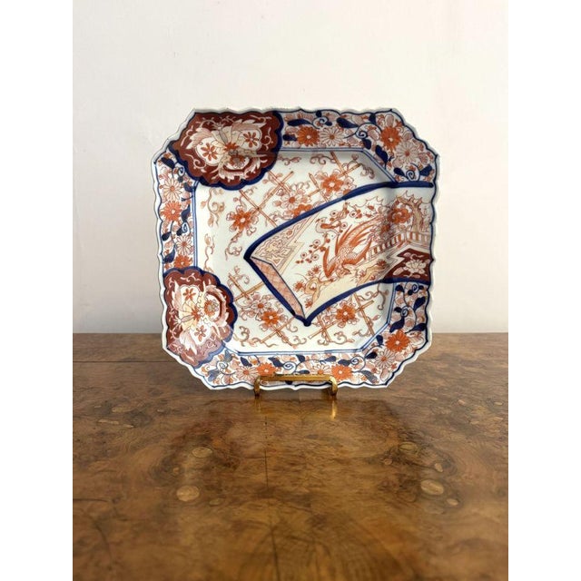 Unusual quality antique Japanese imari square shaped plate, having a quality antique Japanese imari square shaped plate...
