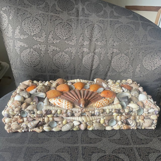 Early 20th Century Shell Encrusted Jewelry Box For Sale - Image 11 of 11