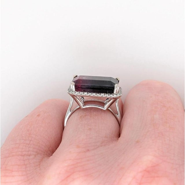 Contemporary 9.2Ct Bi-Color Tourmaline Ring With Natural Diamonds: Solid 14k Gold, 15x11mm, Size 6.75 For Sale - Image 3 of 7