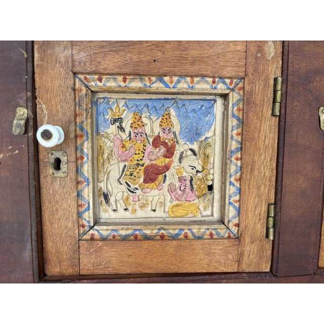 Fitted Interior Camphor Wood Campaign Trunk, 1860 For Sale - Image 10 of 11