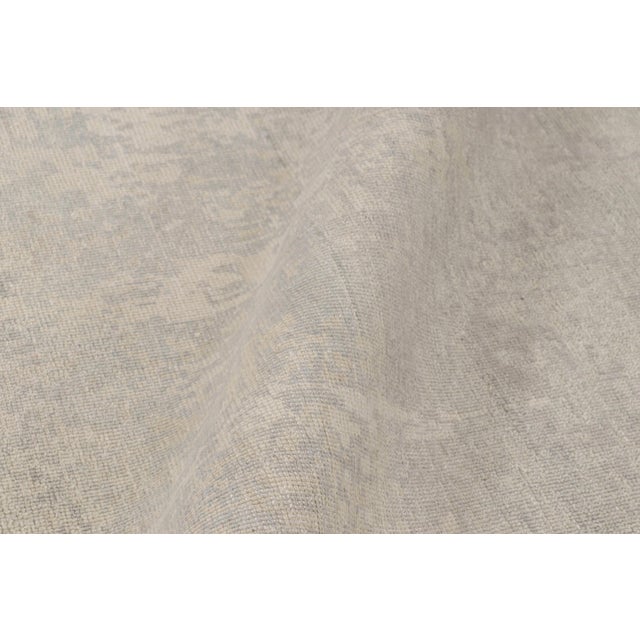 Textile Rug & Kilim’s Modern Distressed Rug in Gray With Abstract Minimalist Patterns For Sale - Image 7 of 8