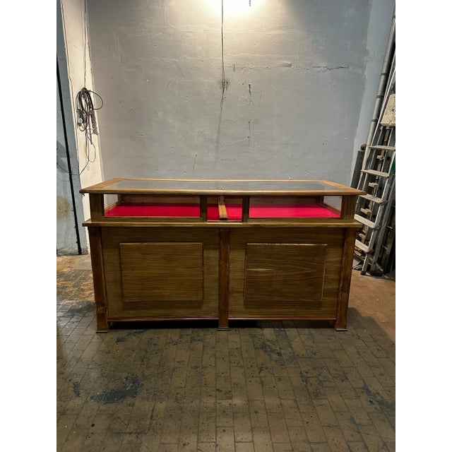 Oak Display Counter | Early 1900s | Carefully Restored This fine display counter dates from the early 1900s and is made of...