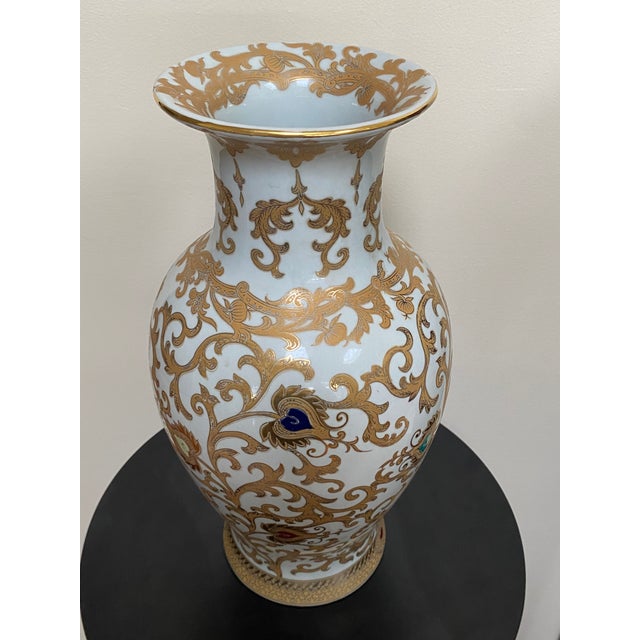 Vintage Chinese White and Gilt Porcelain Lotus Scroll Vase For Sale - Image 9 of 15