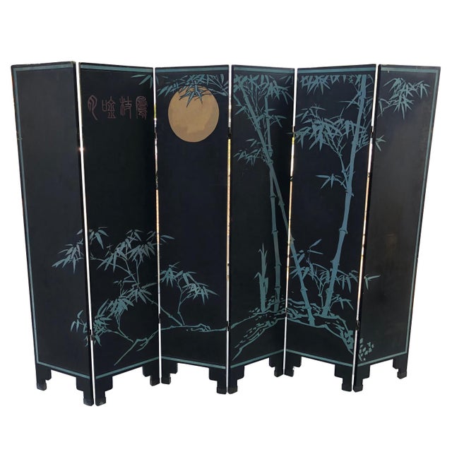 Engraved and decorated lockable panel