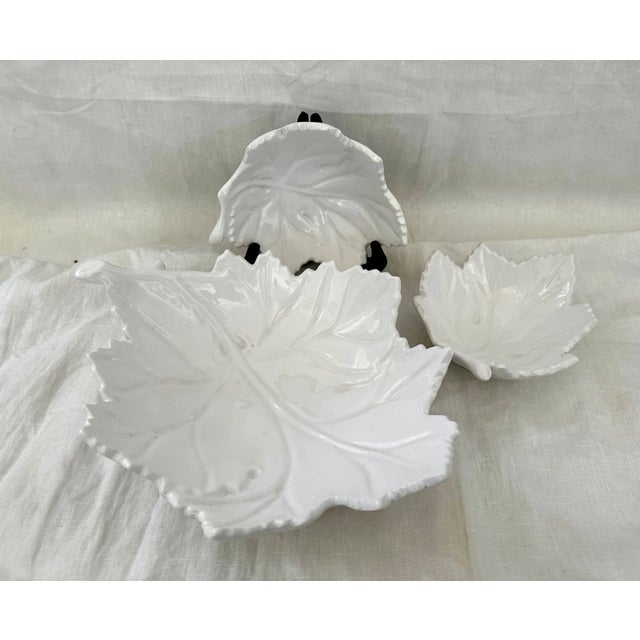 Crate & Barrel Vintage Set of 3 Crate & Barrel White Leaf Bowls For Sale - Image 4 of 7