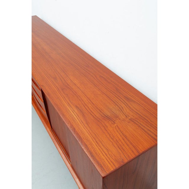 Large Teak Sideboard from Dyrlund, 1960s For Sale - Image 18 of 18