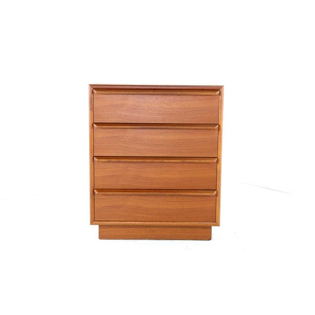 Viborg Chest of Drawers from GV Furniture, Denmark For Sale - Image 4 of 5