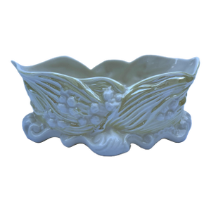 Belleek Lily of the Valley Plateau Dish, Irish Porcelain Planter or Trinket Dish, 7th Mark (1980–1992)