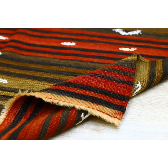 Textile 1960s Southwestern Style Wool Hand Knotted Kilim Rug For Sale - Image 7 of 13