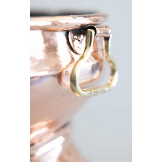 Large 19th Century French Polished Copper Oval Wine Cooler Champagne Bucket Jardiniere Centerpiece For Sale - Image 9 of 10