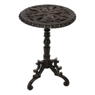 Portuguese Side Table in Chestnut Wood, 19th Century For Sale