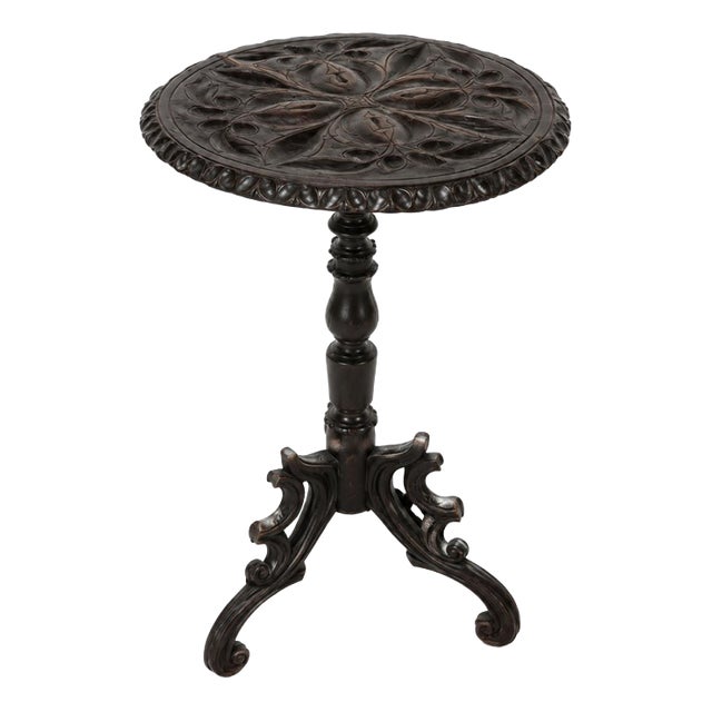 Portuguese Side Table in Chestnut Wood, 19th Century For Sale