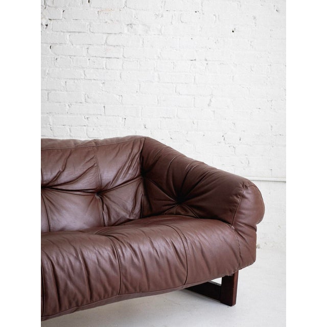 Mid-Century Modern Mp-97 Tufted Leather Sofa by Percival Lafer For Sale - Image 3 of 12