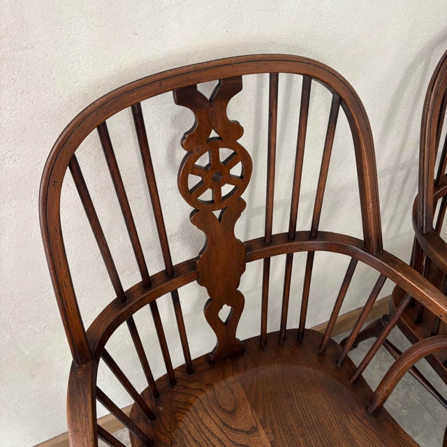 Windsor Armchairs in Elm, Set of 2 For Sale - Image 4 of 6