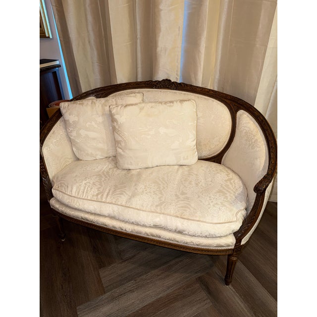 French Mid 20th Century French Rococo Settee For Sale - Image 3 of 8