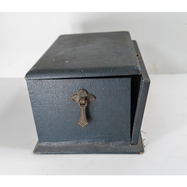 1920's Mah Jong Boardgame Set With 144 Tiles by Pung Chow For Sale - Image 18 of 18