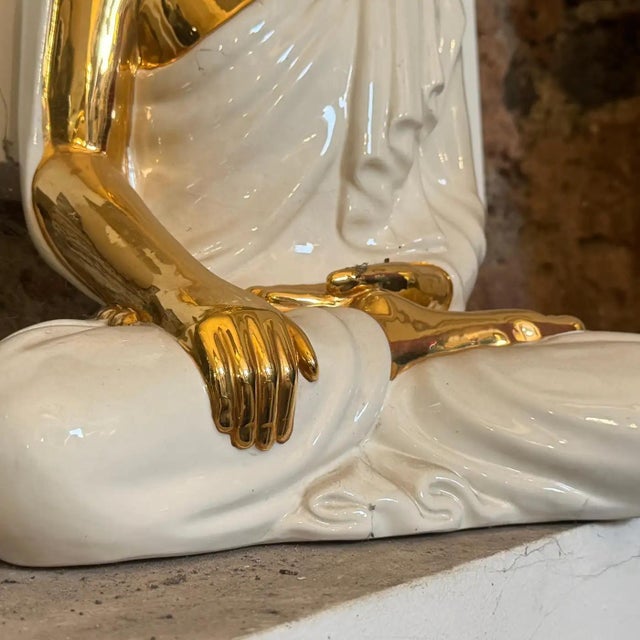 1980s Modernist White and Gold Porcelain Buddha Statue by Tommaso Barbi For Sale - Image 9 of 13