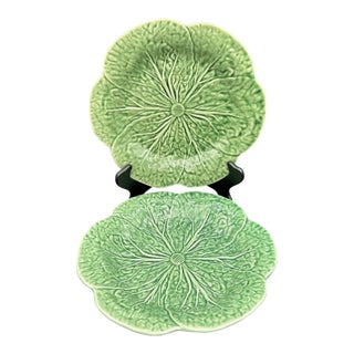 Vintage Bordallo Pinheiro Majolica Green Cabbage Dinner Plate 12 Inch - Set of 2 For Sale