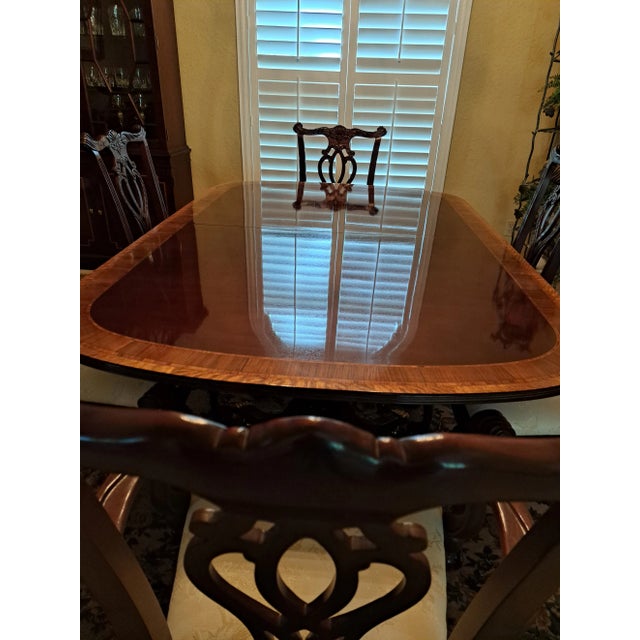 Kindel Furniture Kindel Furniture Phyfe-Style Dining Table and 8 Chippendale Chairs/Late 20th Century For Sale - Image 4 of 12