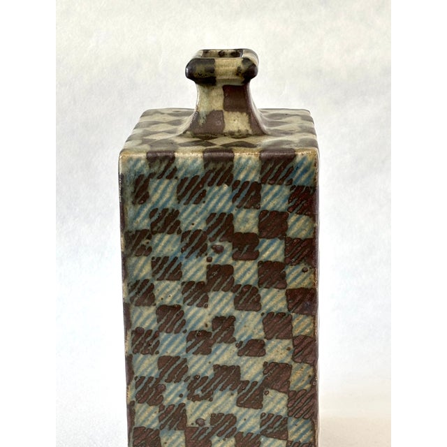 A Stunning Stoneware Vase by Japanese Living National Treasure, Tatsuzo Shimaoka. For Sale - Image 9 of 15