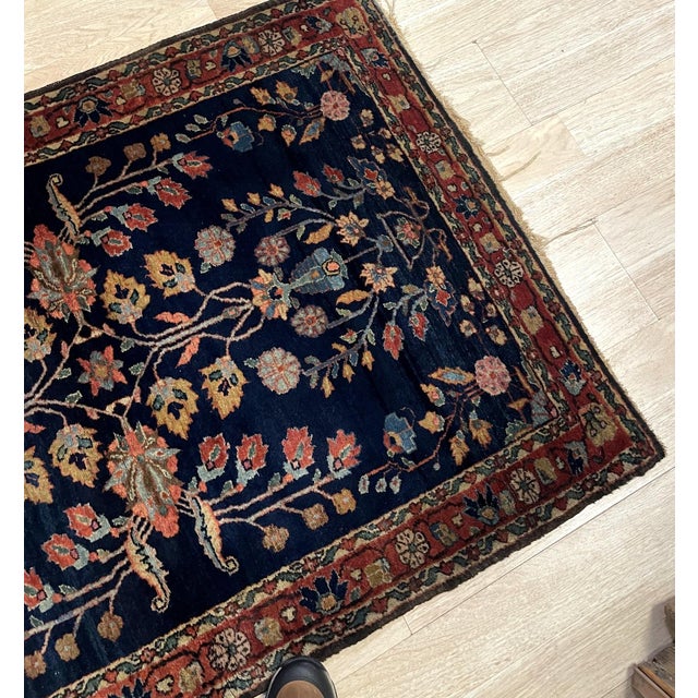 Antique Persian Sarouk Mahajiran Rug 3.3' X 5.2' (100cm X 158cm) 1900s For Sale - Image 4 of 10