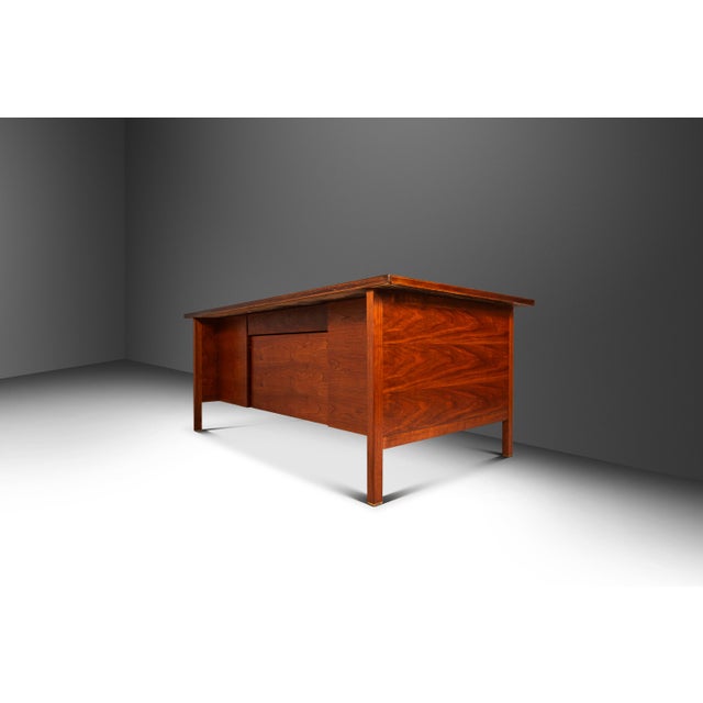 1950s Rare Restored Substantial Mid-Century Modern Executive Desk in Walnut by Edward Wormley for Dunbar, Usa, C. 1950s For Sale - Image 5 of 18