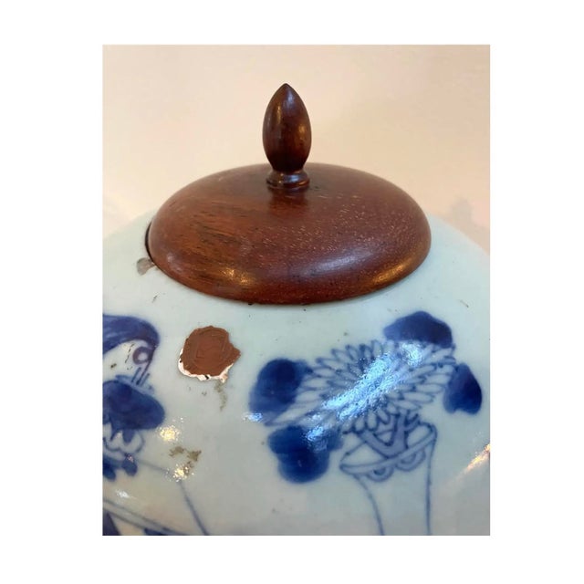 Asian Antique Chinese Qing Dynasty Blue & White Scholar’s Objects Melon Jar With Hardwood Lid – 13” For Sale - Image 3 of 8