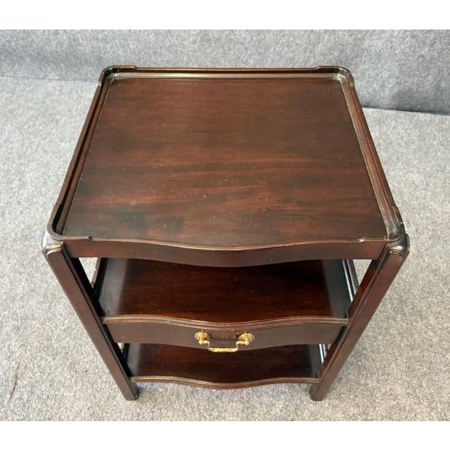 Brown Late 20th Century Wellington Hall Mahogany Two Tiered Mahogany Side Table For Sale - Image 8 of 13