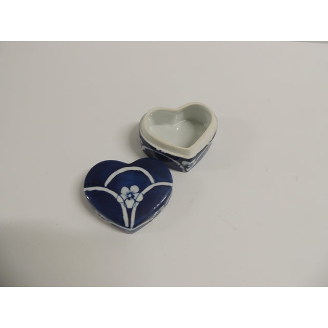 Boho Chic Vintage Blue & White Heart Shape Hand Painted Ceramic Decorative Box For Sale - Image 3 of 5