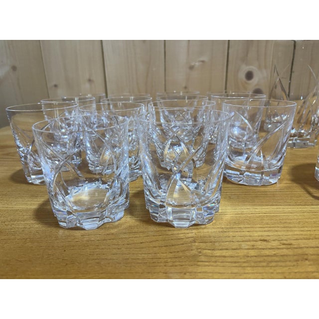 Vannes Crystal Service with Decanter and Glasses, 1960s, Set of 22 For Sale - Image 6 of 7