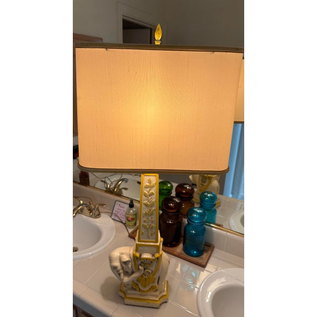 Vintage 1970s Hollywood Regency Romanesque Originals Elephant Obelisk Table Lamp For Sale - Image 4 of 10