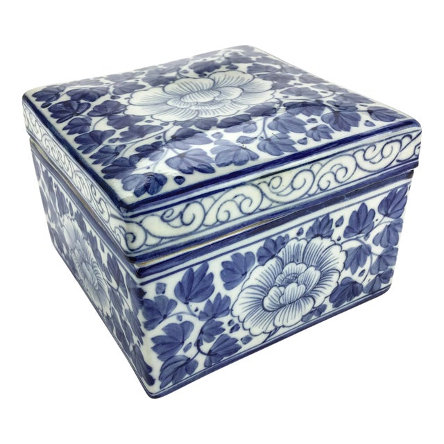 Vintage Thailand Artisan Porcelain Treasure Box For Sale