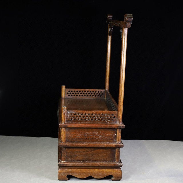 Mid 20th Century Vintage Chinese Huali Rosewood Brush Stand | Scholar's Ruyi Display Rack With Drawers For Sale - Image 5 of 9