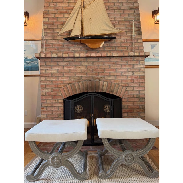 Custom French Grey Painted Neo-Classic X-Style Benches, a Pair For Sale In New York - Image 6 of 14