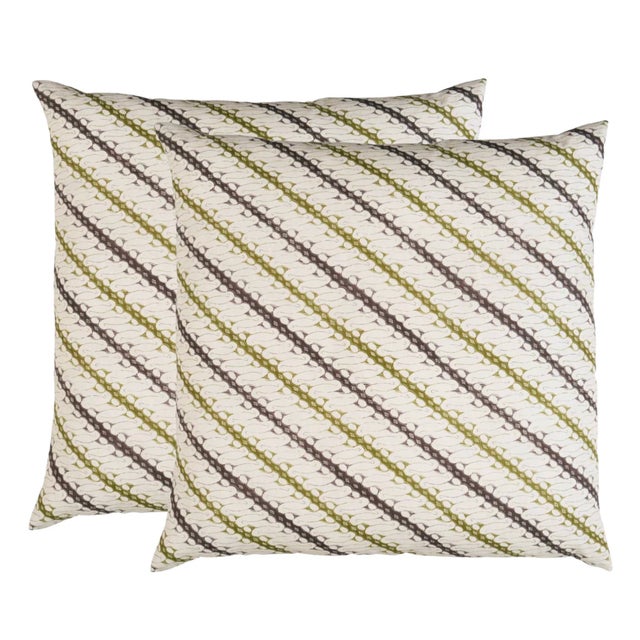 ⭐️ Ships Within 2 Days On the Front: Ronnie Linen Fabric On the Back: Ivory Linen Fabric 100% Linen Fabric All pillow...