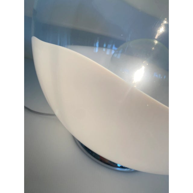 White Contemporary Scenographic Murano White Murano Glass Table Lamp in 70's Style For Sale - Image 8 of 12