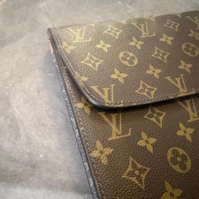 A Louis Vuitton LV Monogram Canvas and Leather Document Holder or Clutch For Sale - Image 11 of 16