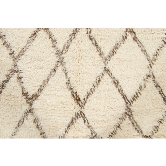 Vintage Moroccan Berber Shag Wool Rug With Diamond Grid by Rug & Kilim, 1950-1959 For Sale In New York - Image 6 of 9