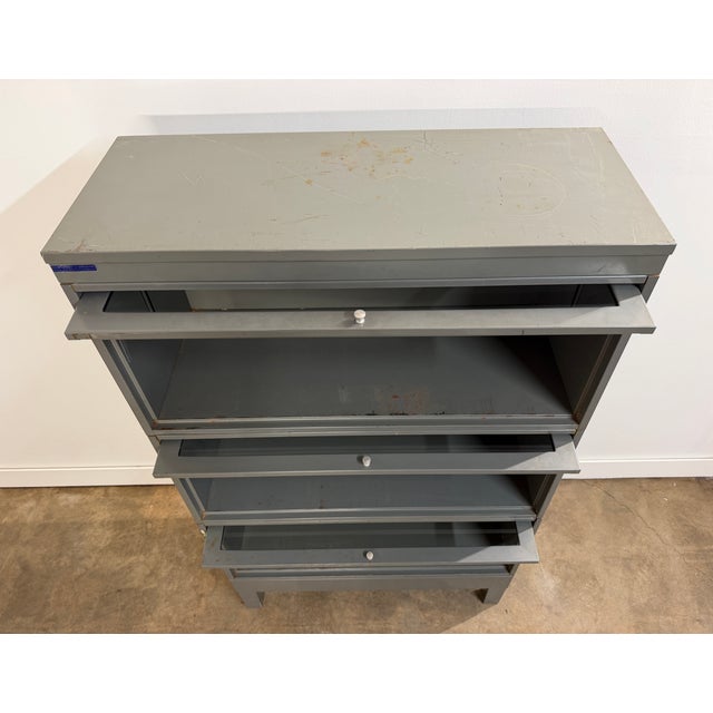 Vintage Industrial Steel Three-Stack Barrister Bookcase, u.s. Government Provenance For Sale - Image 12 of 15