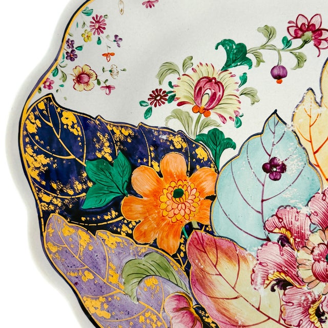 1990s Mottahedeh Tobacco Leaf Porcelain Tureen With Underplate, Hand-Painted With Gilt Details, Portugal For Sale - Image 14 of 18