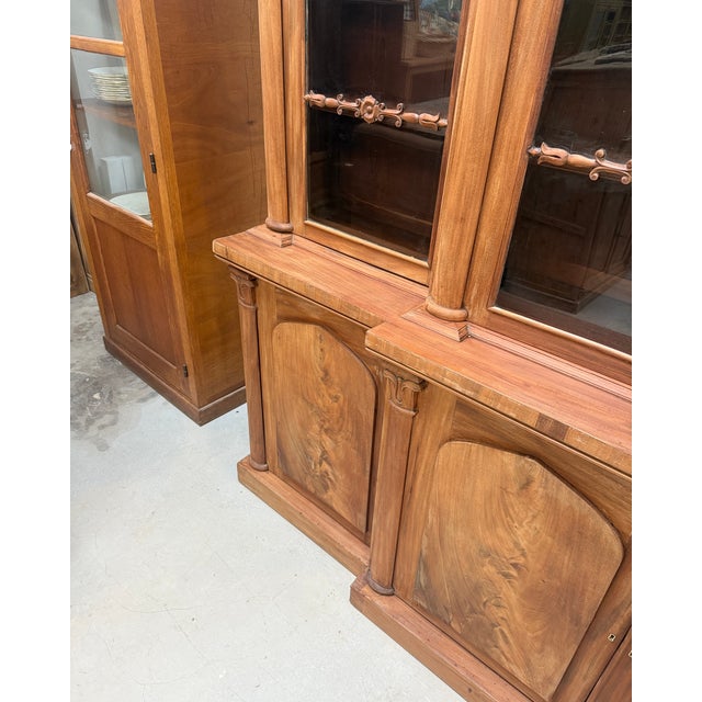 Large English Bookcase in Walnut and Mahogany For Sale - Image 14 of 18