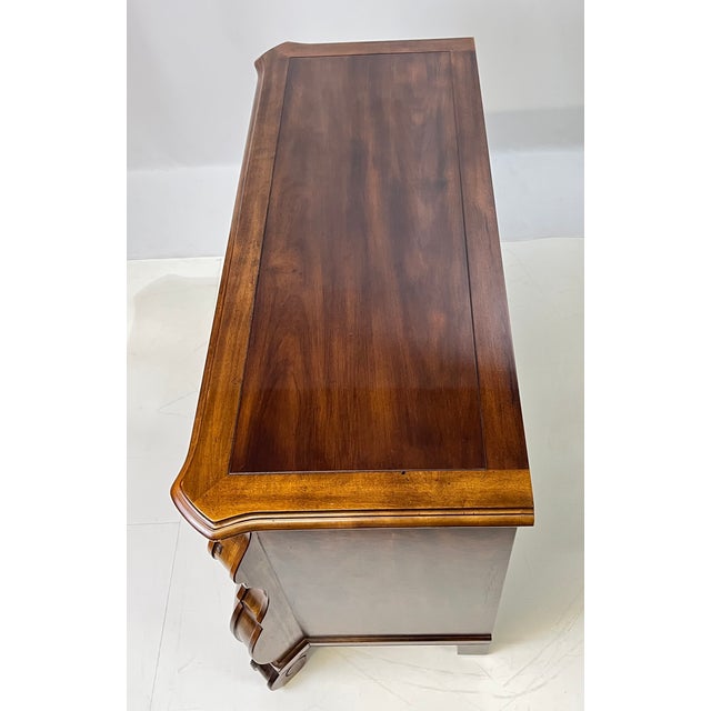 Late 20th Century Henredon Viennese/French Provincial Bombe Chest or Commode For Sale - Image 13 of 16