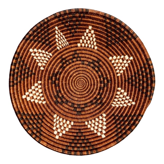 African Rwanda Woven Sweetgrass and Sisal Wall Hanging Basket For Sale