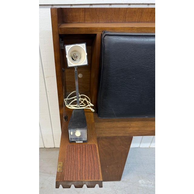 Mid-Century Modern Lane Walnut & Rosewood King Size Headboard For Sale In Philadelphia - Image 6 of 10