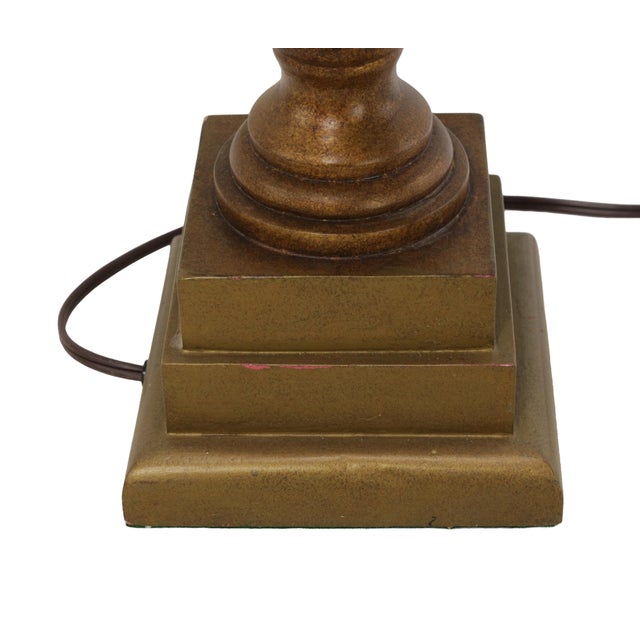 Wood A Vintage Neoclassical Wooden Trophy-Shaped Table Lamp. For Sale - Image 7 of 8
