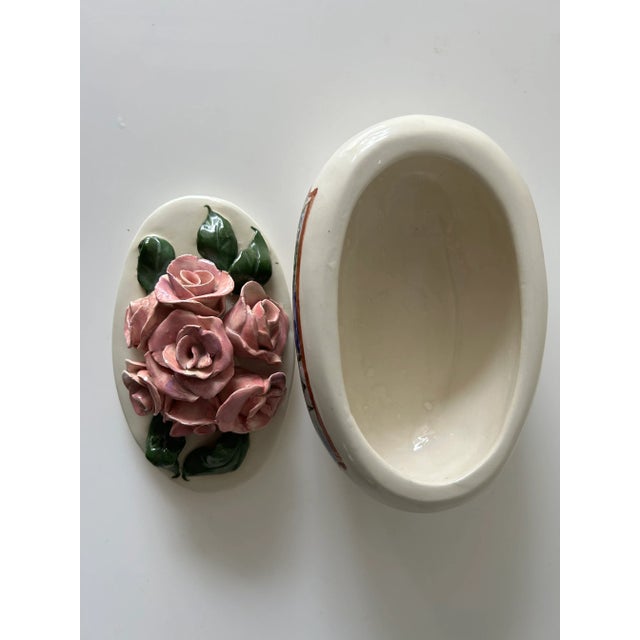 Capodimonte Antique Ceramic Lidded Cachepot With Imagery of Parisian Scenes & Sculpted Roses -Attributed to Capodimonte For Sale - Image 4 of 13