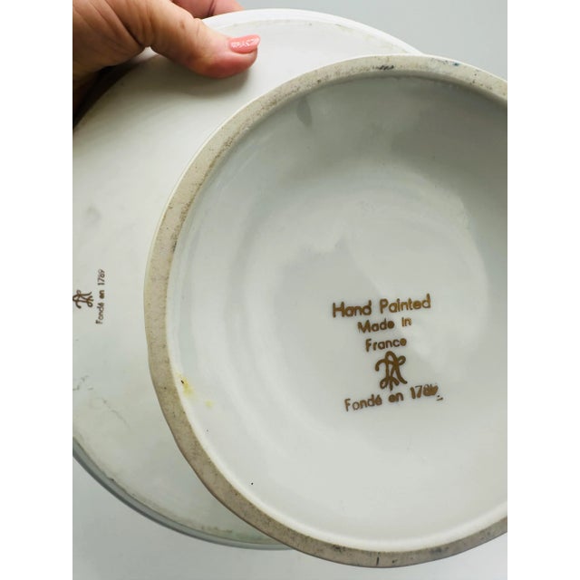 This decorative cake plate is so lovely! Classic French, hand painted! Serving never looked so pretty